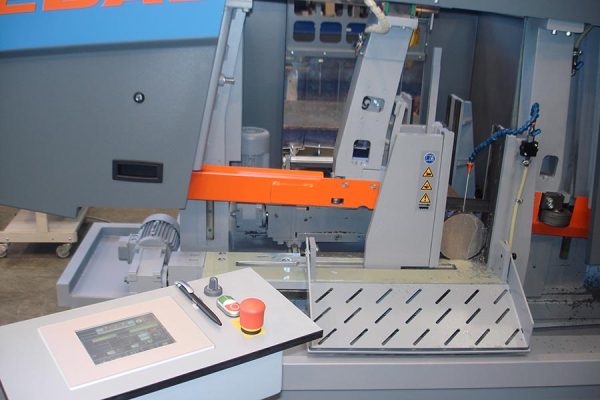 MEBA TWO-PILLAR CONTROLLED BANDSAW E-CUT 400A - Image 6
