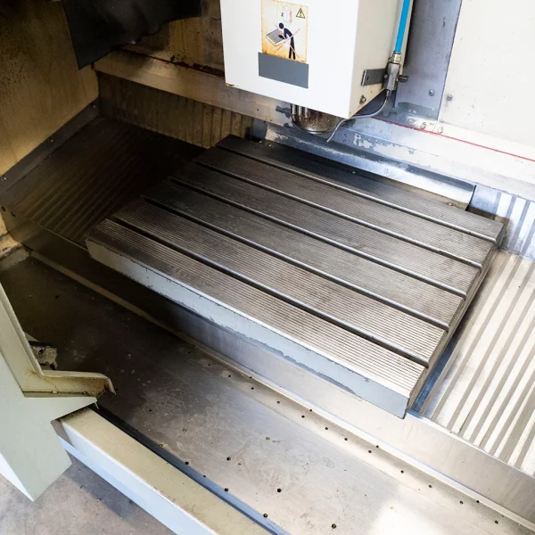 Deckel-Maho multi operational machine 635V 4th axis - Image 4
