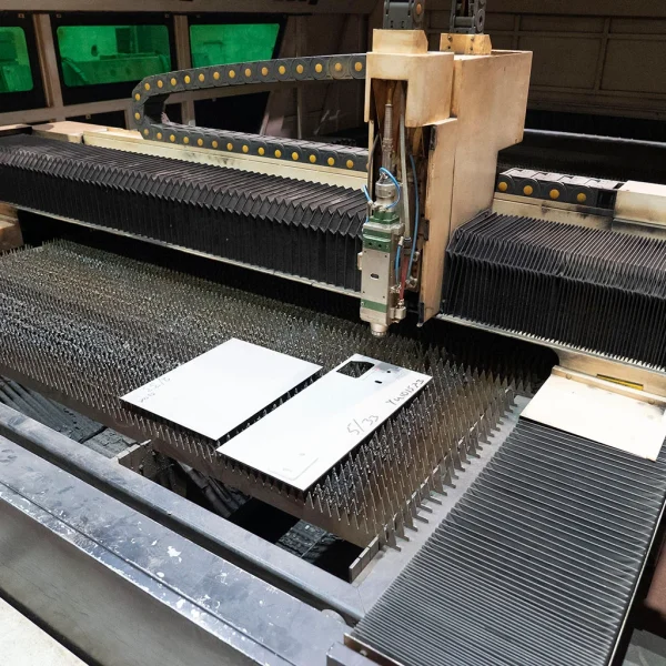 Bodor IPG 4kW fiberlaser S4020 - Bild 4